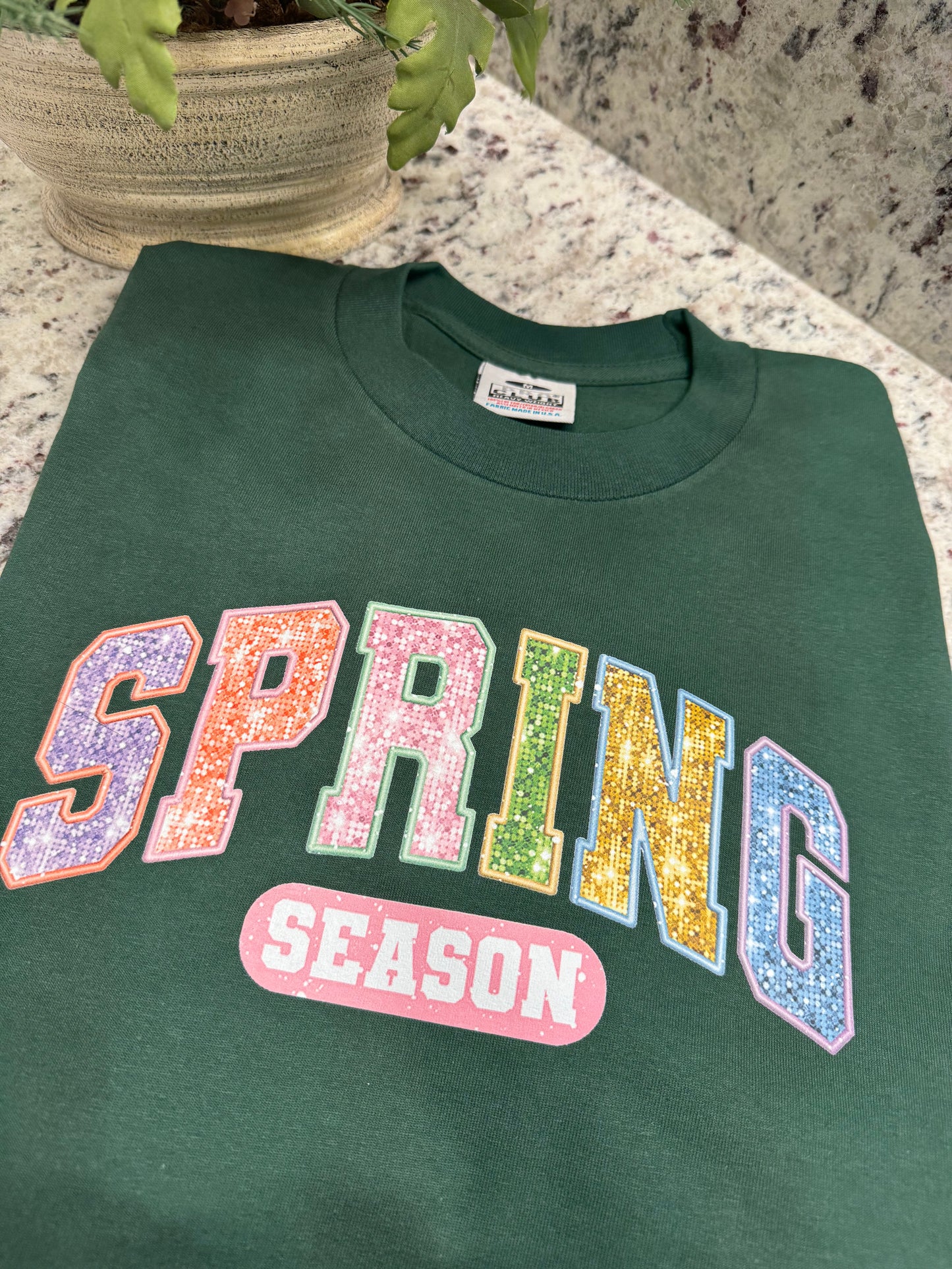 Graphic t-shirt spring season